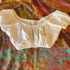 Medium-XL White off/on the shoulder crop top
